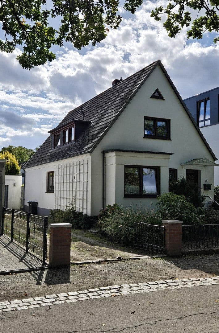 Prodej domu 135 m², pozemek 691 m², Bremen, Bremen Prodej domu 135 m², pozemek 691 m², Bremen, Bremen