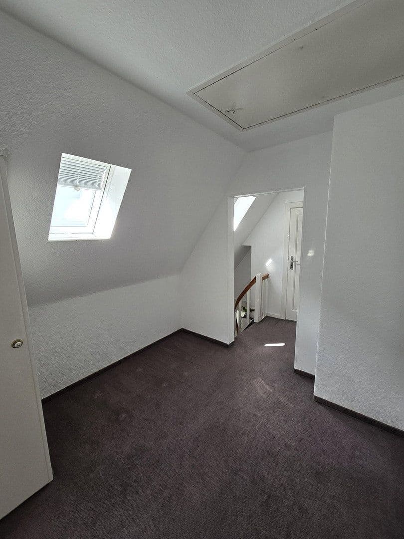 Prodej domu 135 m², pozemek 691 m², Bremen, Bremen Prodej domu 135 m², pozemek 691 m², Bremen, Bremen