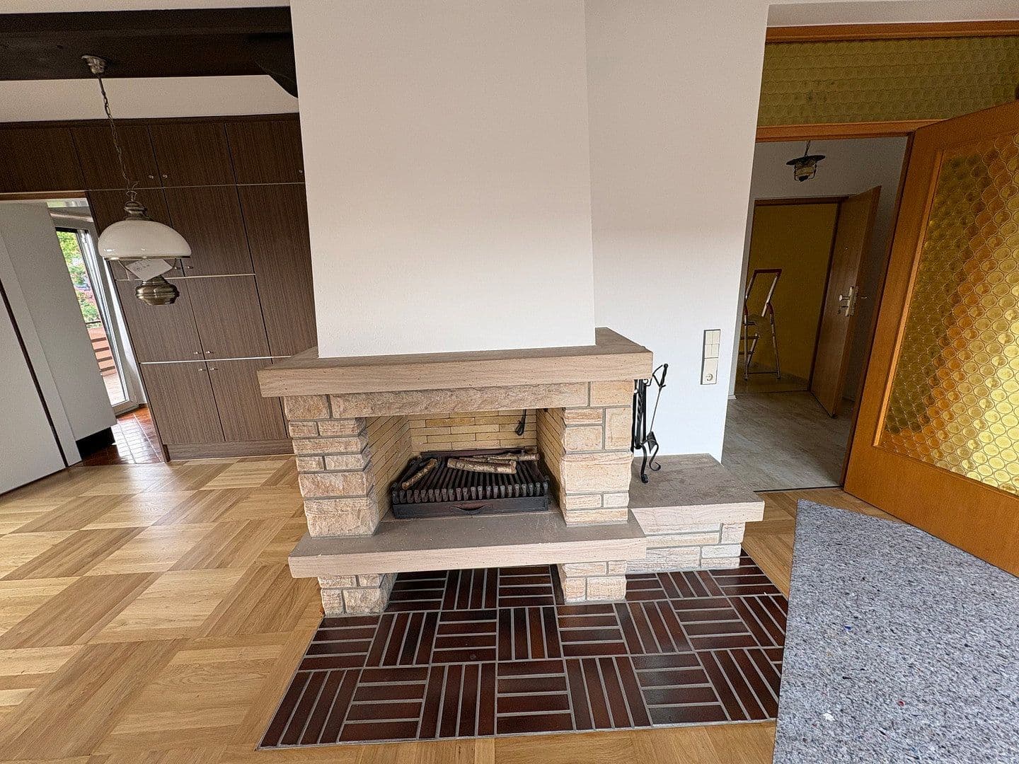 Pronájem bytu 4+1 107 m², Edingen-Neckarhausen, Bádensko-Württembersko Pronájem bytu 4+1 107 m², Edingen-Neckarhausen, Bádensko-Württembersko