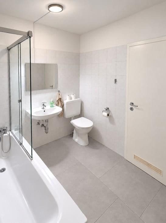 Pronájem bytu 1+1 45 m², Wuppertal, Severní Porýní-Vestfálsko Pronájem bytu 1+1 45 m², Wuppertal, Severní Porýní-Vestfálsko