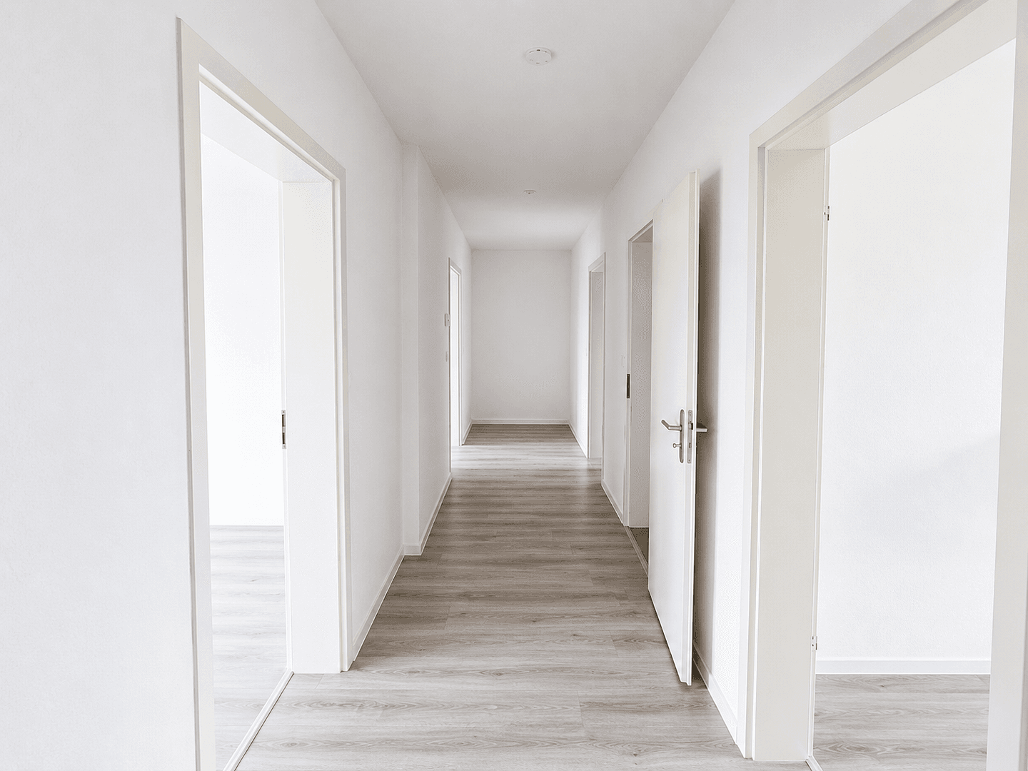 Pronájem bytu 4+1 85 m², Schillerstr. 5a, Wilhelmshaven, Dolní Sasko Pronájem bytu 4+1 85 m², Schillerstr. 5a, Wilhelmshaven, Dolní Sasko