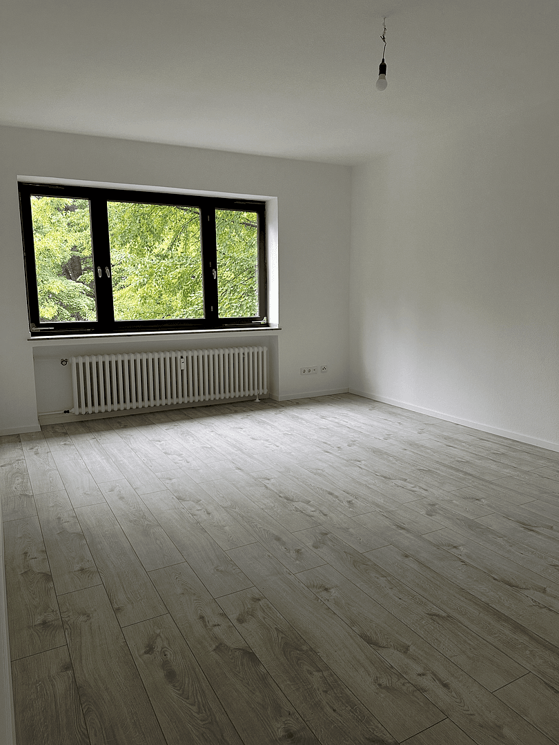 Pronájem bytu 3+1 91 m², Heinrichstraße 107, Düsseldorf, Severní Porýní-Vestfálsko Pronájem bytu 3+1 91 m², Heinrichstraße 107, Düsseldorf, Severní Porýní-Vestfálsko