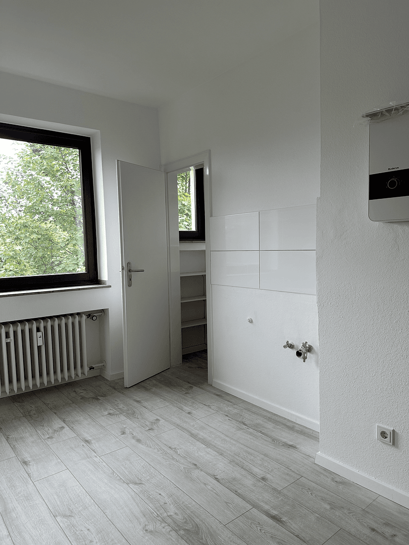 Pronájem bytu 3+1 91 m², Heinrichstraße 107, Düsseldorf, Severní Porýní-Vestfálsko Pronájem bytu 3+1 91 m², Heinrichstraße 107, Düsseldorf, Severní Porýní-Vestfálsko