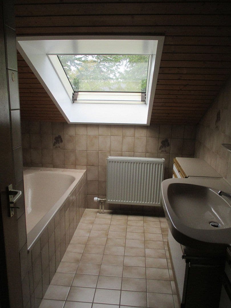 Pronájem bytu 3+1 82 m², Beilstein, Bádensko-Württembersko Pronájem bytu 3+1 82 m², Beilstein, Bádensko-Württembersko