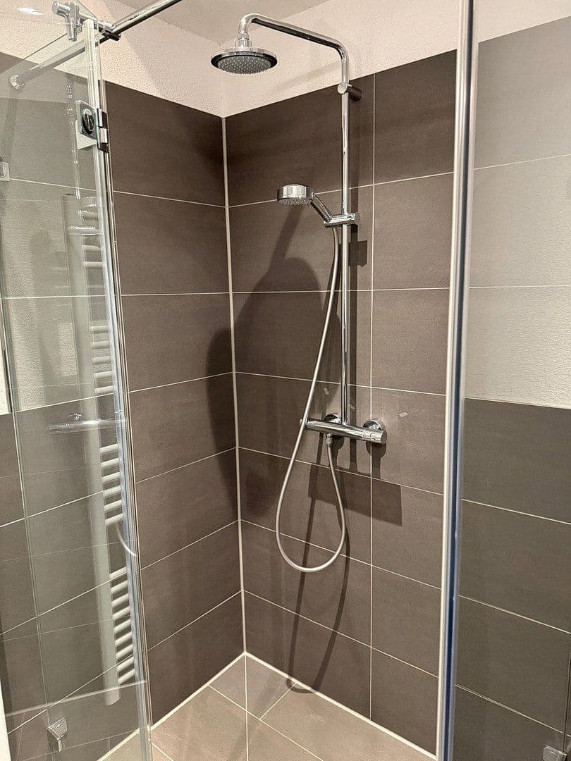 Prodej bytu 3+1 98 m², Stauffenbergallee 28, Montabaur, Porýní-Falc Prodej bytu 3+1 98 m², Stauffenbergallee 28, Montabaur, Porýní-Falc