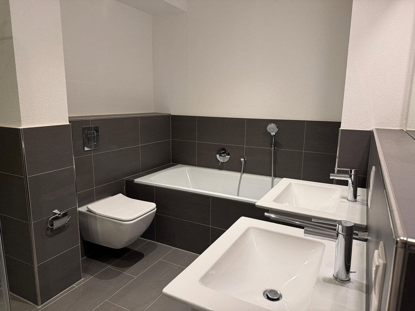 Prodej bytu 3+1 98 m², Stauffenbergallee 28, Montabaur, Porýní-Falc Prodej bytu 3+1 98 m², Stauffenbergallee 28, Montabaur, Porýní-Falc
