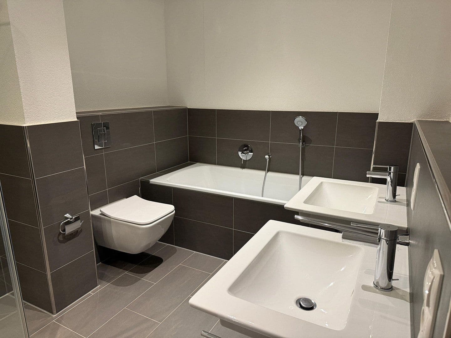 Prodej bytu 3+1 98 m², Stauffenbergallee 28, Montabaur, Porýní-Falc Prodej bytu 3+1 98 m², Stauffenbergallee 28, Montabaur, Porýní-Falc