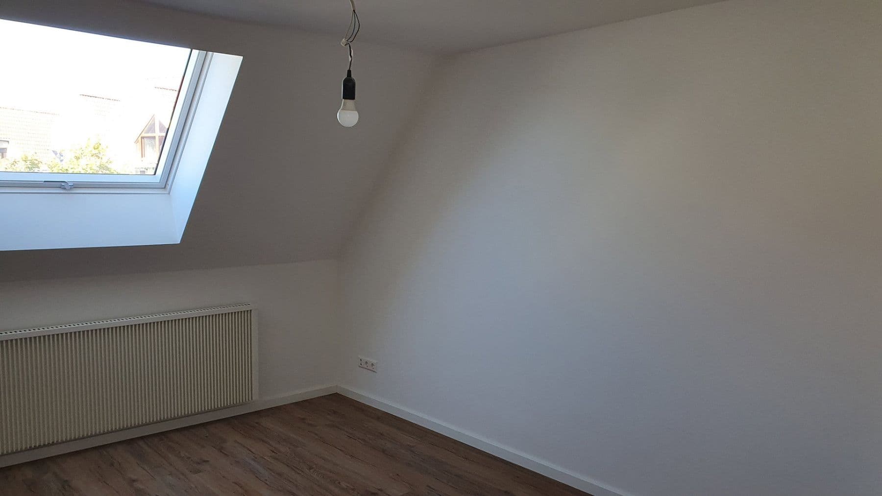 Pronájem bytu 4+1 85 m², Ditzingen, Bádensko-Württembersko Pronájem bytu 4+1 85 m², Ditzingen, Bádensko-Württembersko