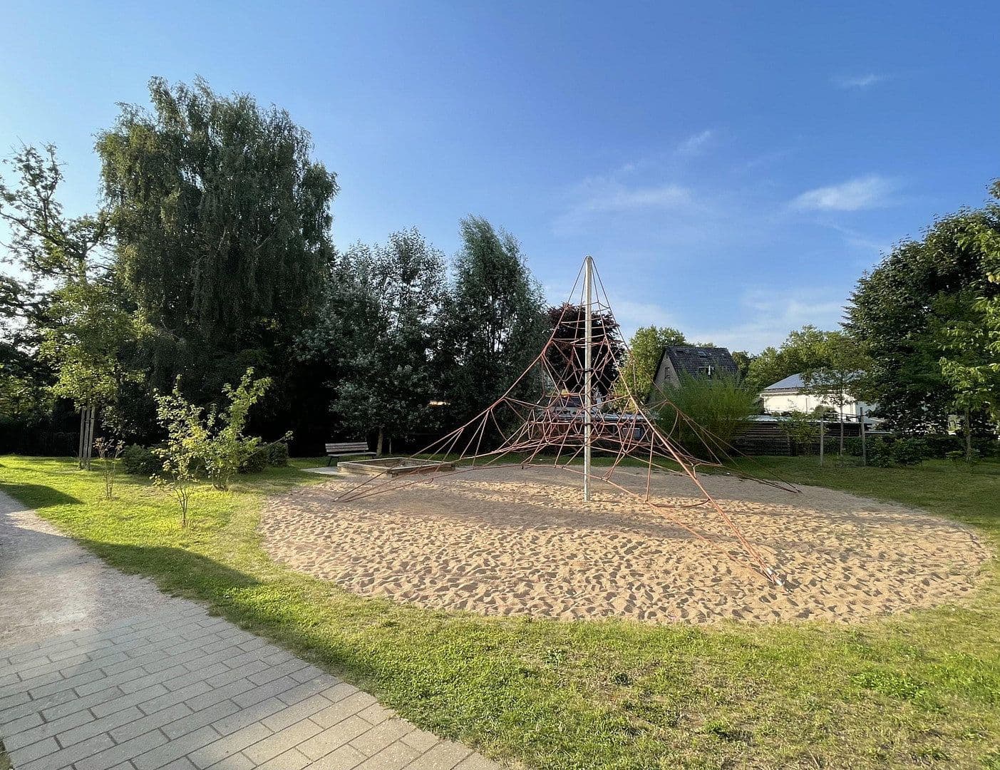 Prodej domu 122 m², pozemek 121 m², Kuehnbachring 61h, Hamburg, Hamburg Prodej domu 122 m², pozemek 121 m², Kuehnbachring 61h, Hamburg, Hamburg