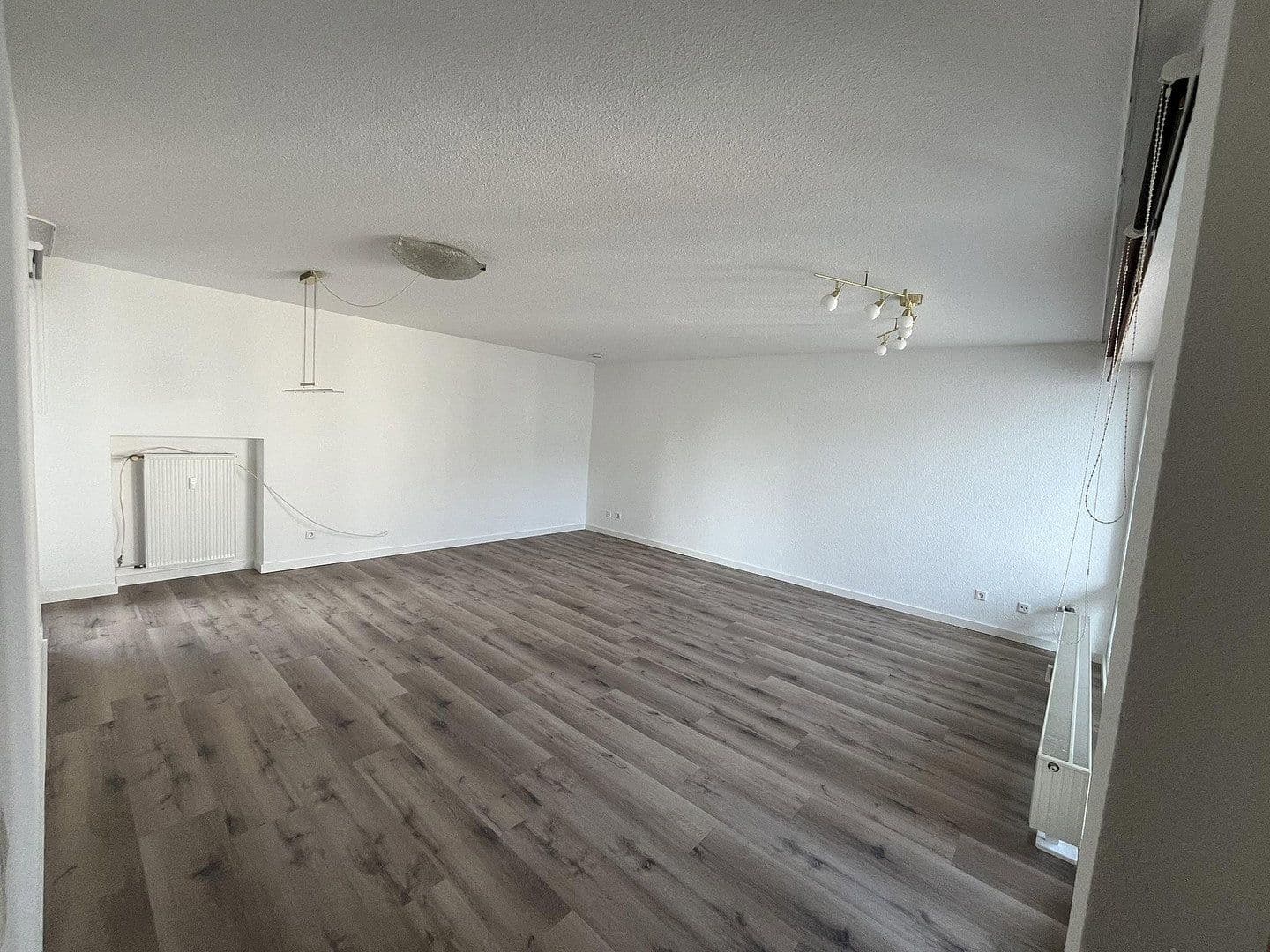 Pronájem bytu 3+1 95 m², Alter Kirchweg 6, Langenfeld (Rheinland), Severní Porýní-Vestfálsko Pronájem bytu 3+1 95 m², Alter Kirchweg 6, Langenfeld (Rheinland), Severní Porýní-Vestfálsko