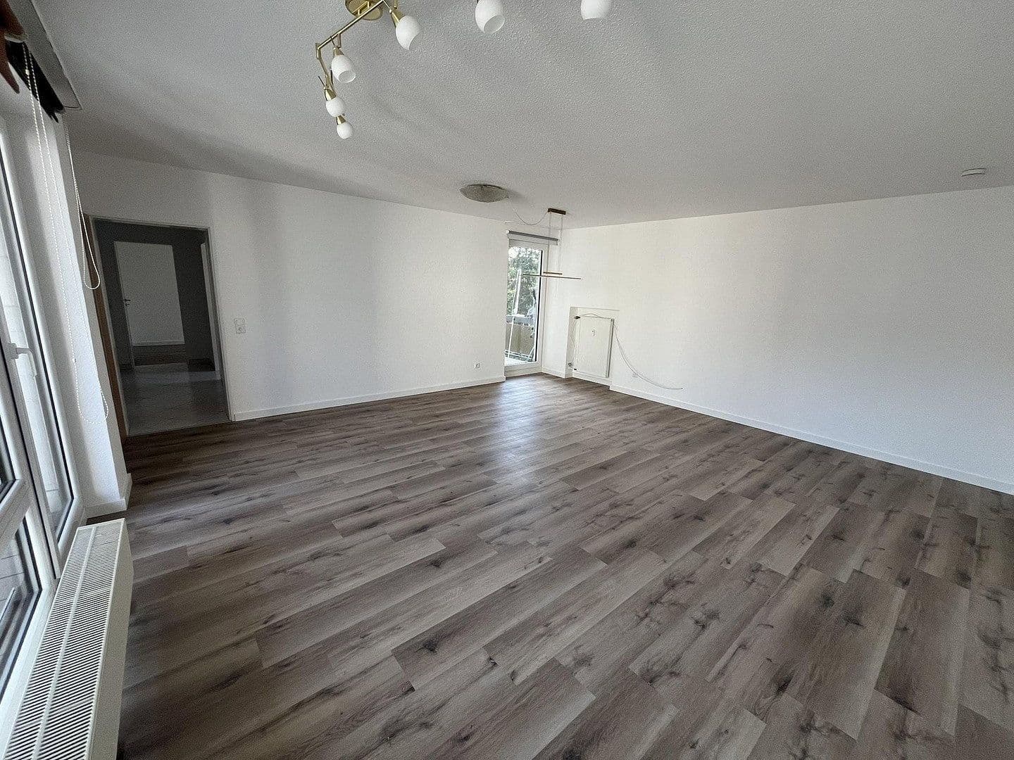 Pronájem bytu 3+1 95 m², Alter Kirchweg 6, Langenfeld (Rheinland), Severní Porýní-Vestfálsko Pronájem bytu 3+1 95 m², Alter Kirchweg 6, Langenfeld (Rheinland), Severní Porýní-Vestfálsko