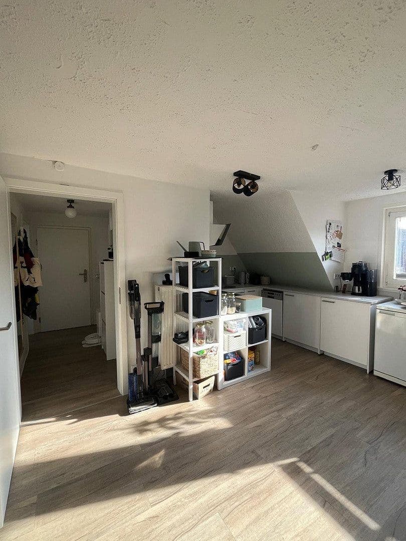 Pronájem bytu 2+kk 49 m², Marconistr. 33, Stuttgart, Bádensko-Württembersko Pronájem bytu 2+kk 49 m², Marconistr. 33, Stuttgart, Bádensko-Württembersko