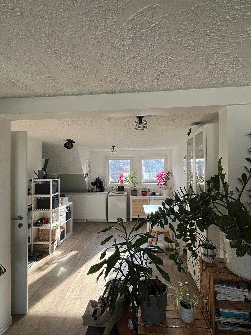 Pronájem bytu 2+kk 49 m², Marconistr. 33, Stuttgart, Bádensko-Württembersko Pronájem bytu 2+kk 49 m², Marconistr. 33, Stuttgart, Bádensko-Württembersko