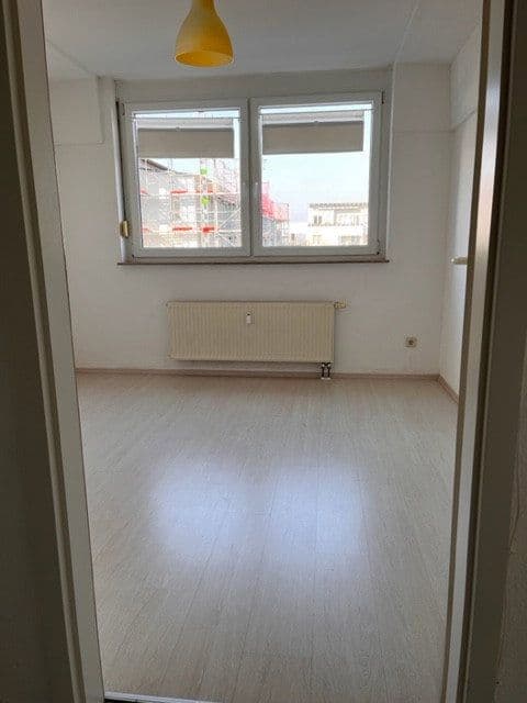 Pronájem bytu 3+1 82 m², Kastanienallee 17, Ludwigsburg, Bádensko-Württembersko Pronájem bytu 3+1 82 m², Kastanienallee 17, Ludwigsburg, Bádensko-Württembersko