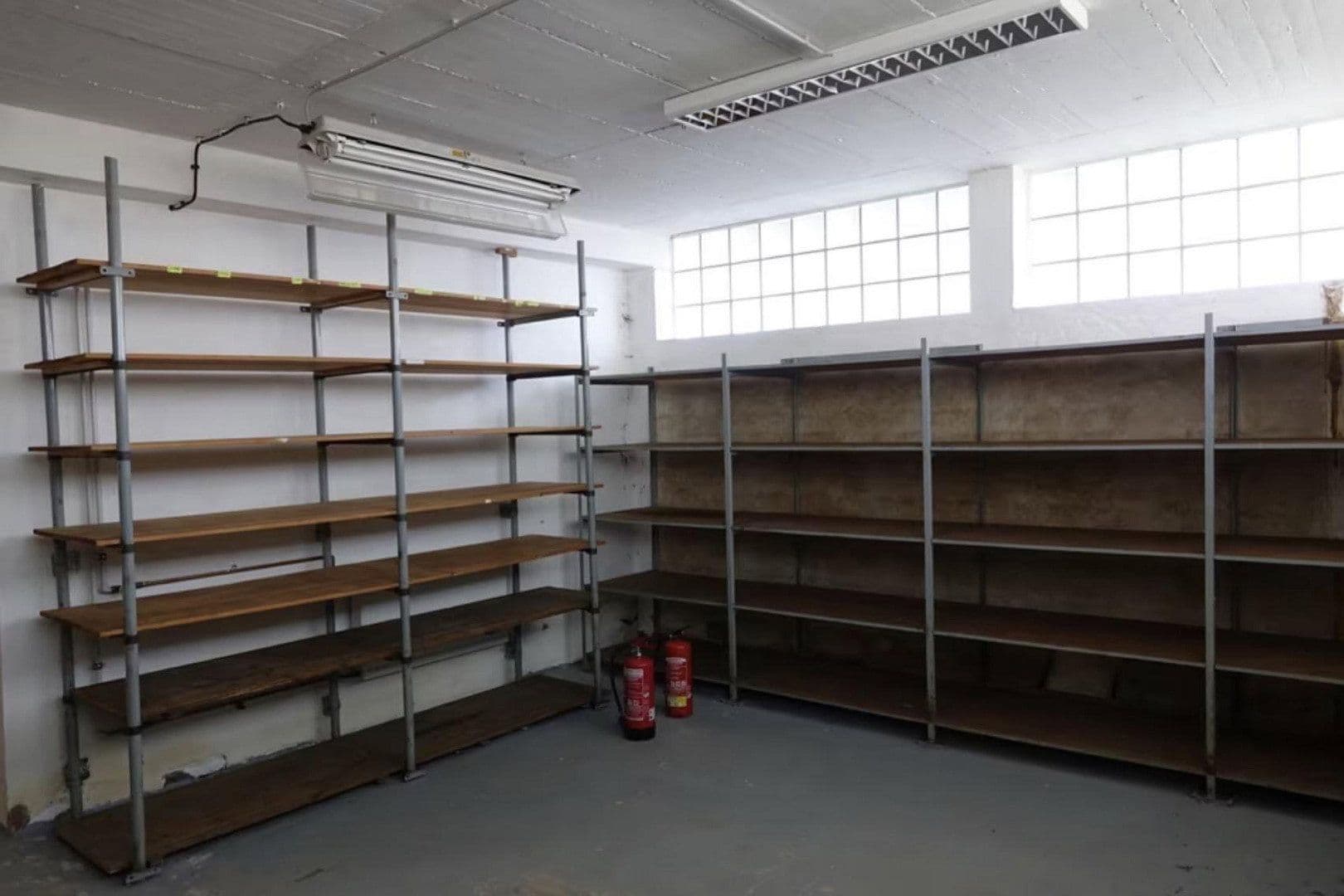 Pronájem nebytového prostoru 330 m², Tönisvorst, Severní Porýní-Vestfálsko Pronájem nebytového prostoru 330 m², Tönisvorst, Severní Porýní-Vestfálsko
