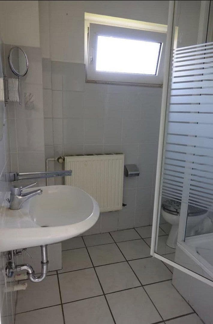 Pronájem nebytového prostoru 330 m², Tönisvorst, Severní Porýní-Vestfálsko Pronájem nebytového prostoru 330 m², Tönisvorst, Severní Porýní-Vestfálsko