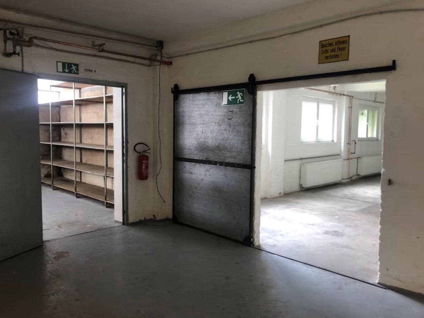Pronájem nebytového prostoru 330 m², Tönisvorst, Severní Porýní-Vestfálsko Pronájem nebytového prostoru 330 m², Tönisvorst, Severní Porýní-Vestfálsko