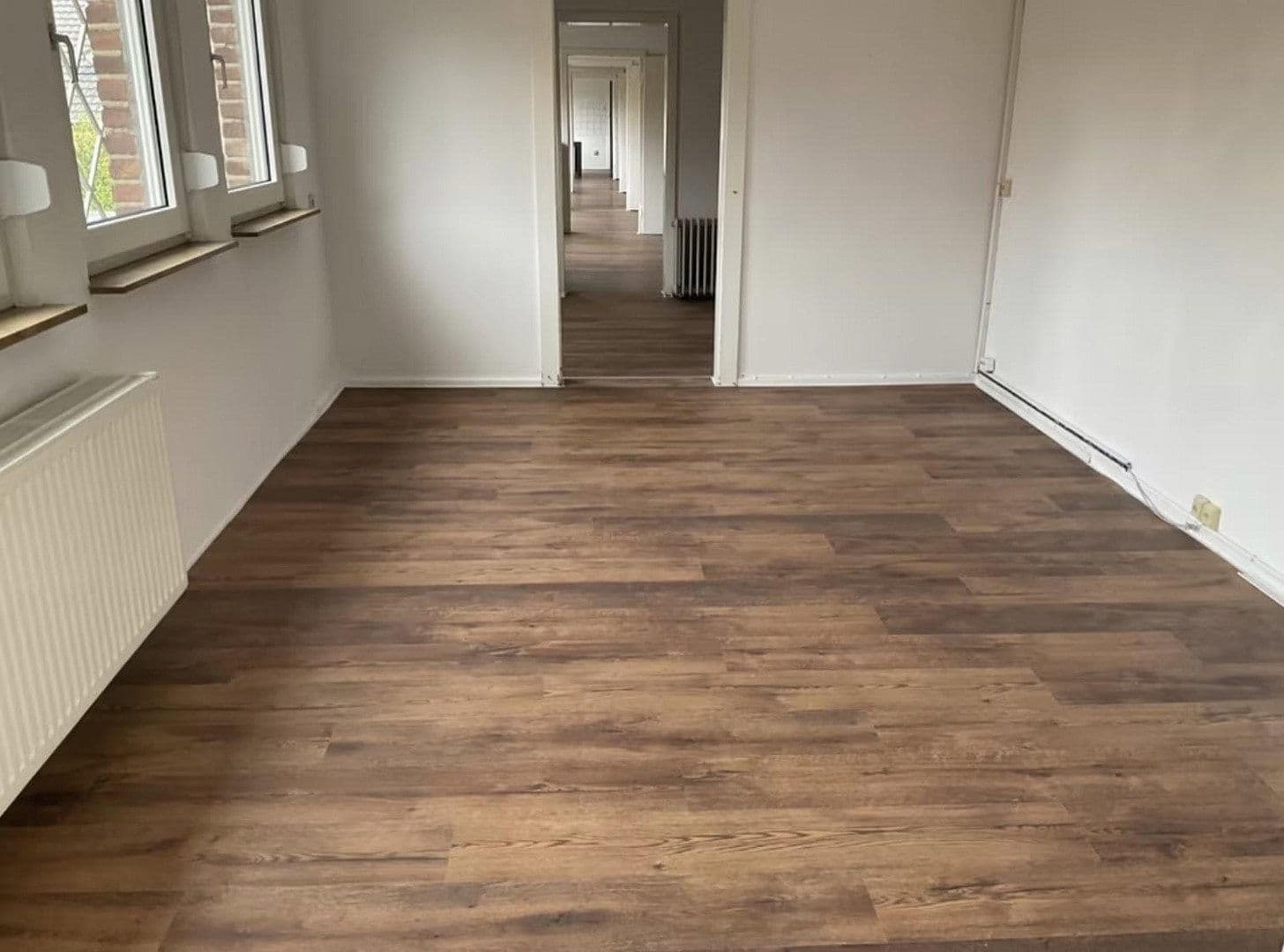 Pronájem nebytového prostoru 330 m², Tönisvorst, Severní Porýní-Vestfálsko Pronájem nebytového prostoru 330 m², Tönisvorst, Severní Porýní-Vestfálsko