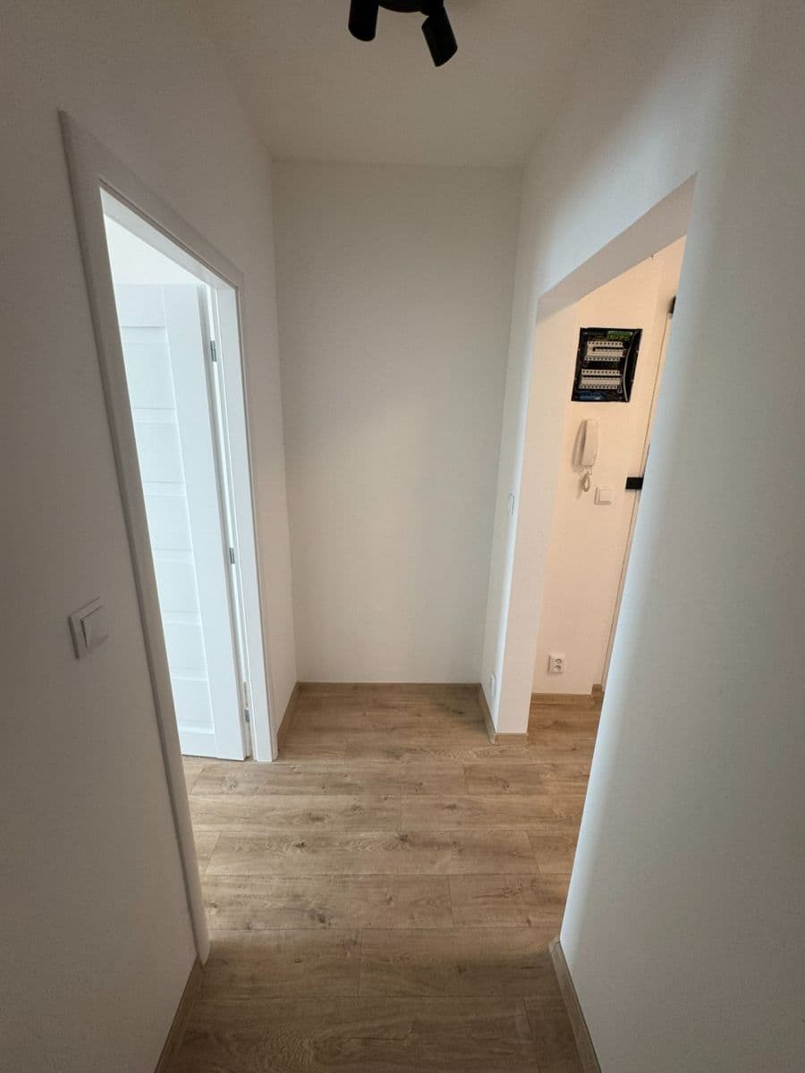 Pronájem bytu 4+kk 76 m², Jordana Jovkova, Praha, Praha Pronájem bytu 4+kk 76 m², Jordana Jovkova, Praha, Praha