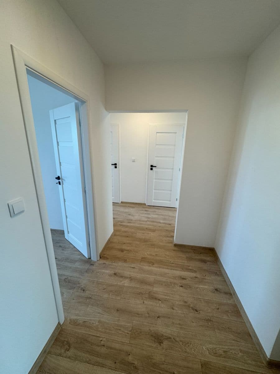 Pronájem bytu 4+kk 76 m², Jordana Jovkova, Praha, Praha Pronájem bytu 4+kk 76 m², Jordana Jovkova, Praha, Praha