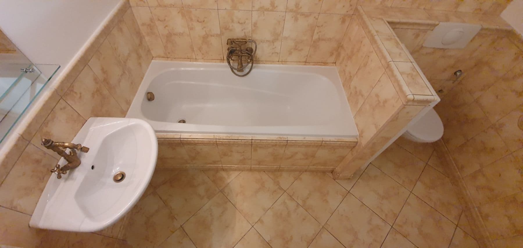 Prodej bytu 2+kk 56 m², Umělecká, Praha, Praha Prodej bytu 2+kk 56 m², Umělecká, Praha, Praha