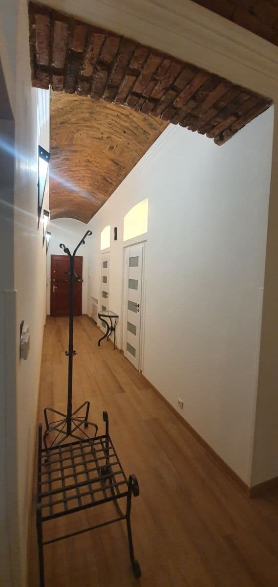 Prodej bytu 2+kk 56 m², Umělecká, Praha, Praha Prodej bytu 2+kk 56 m², Umělecká, Praha, Praha