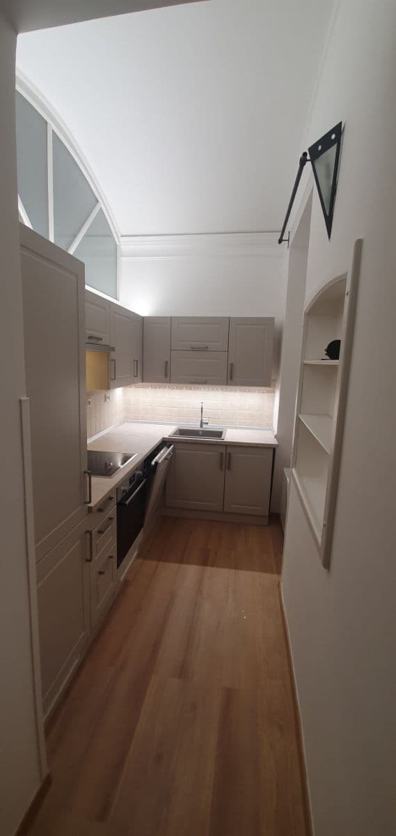 Prodej bytu 2+kk 56 m², Umělecká, Praha, Praha Prodej bytu 2+kk 56 m², Umělecká, Praha, Praha