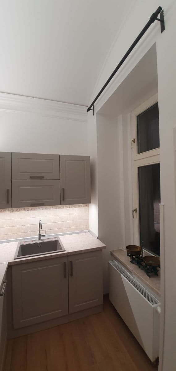 Prodej bytu 2+kk 56 m², Umělecká, Praha, Praha Prodej bytu 2+kk 56 m², Umělecká, Praha, Praha