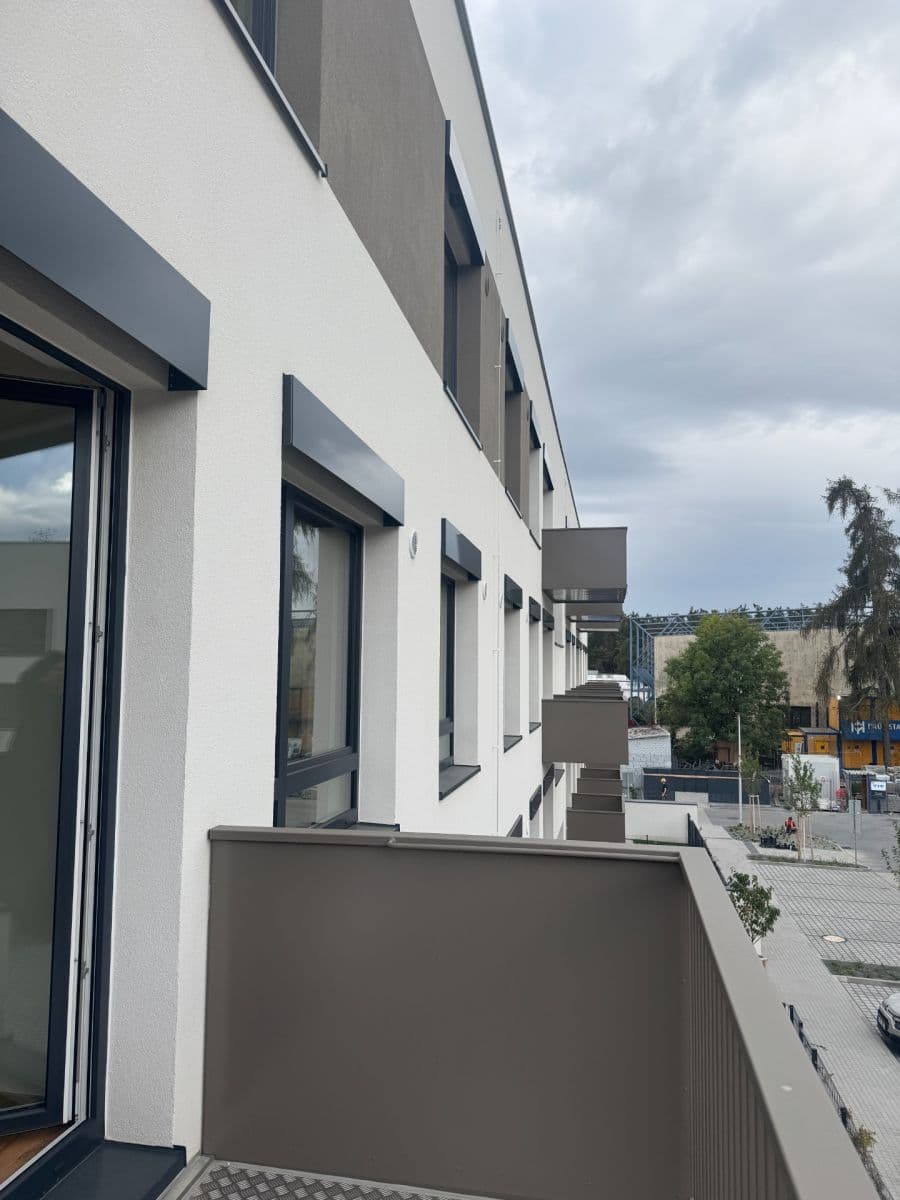 Pronájem bytu 3+kk 76 m², Ke stadionu, Kladno, Středočeský kraj Pronájem bytu 3+kk 76 m², Ke stadionu, Kladno, Středočeský kraj