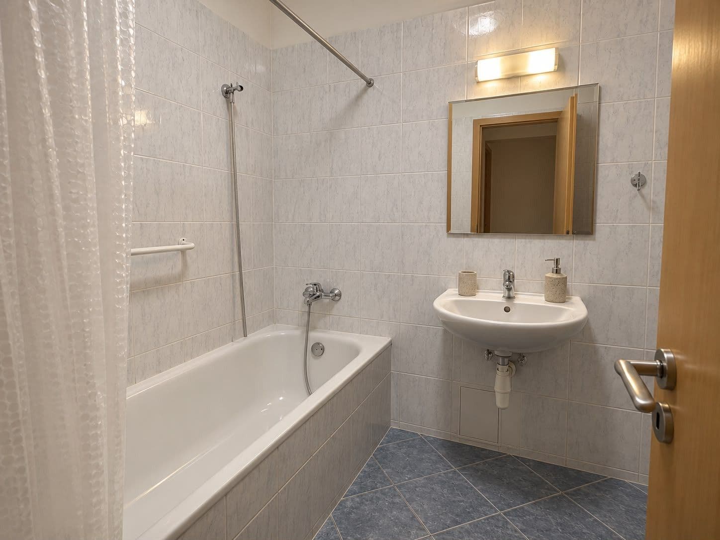Pronájem bytu 3+kk 101 m², Voskovcova, Praha, Praha Pronájem bytu 3+kk 101 m², Voskovcova, Praha, Praha