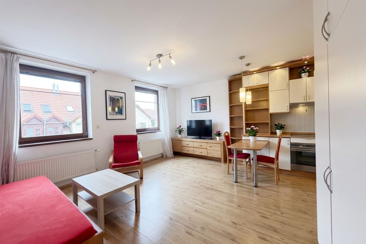 Prodej bytu 1+kk 32 m², Mezi Domy, Jesenice, Středočeský kraj Prodej bytu 1+kk 32 m², Mezi Domy, Jesenice, Středočeský kraj