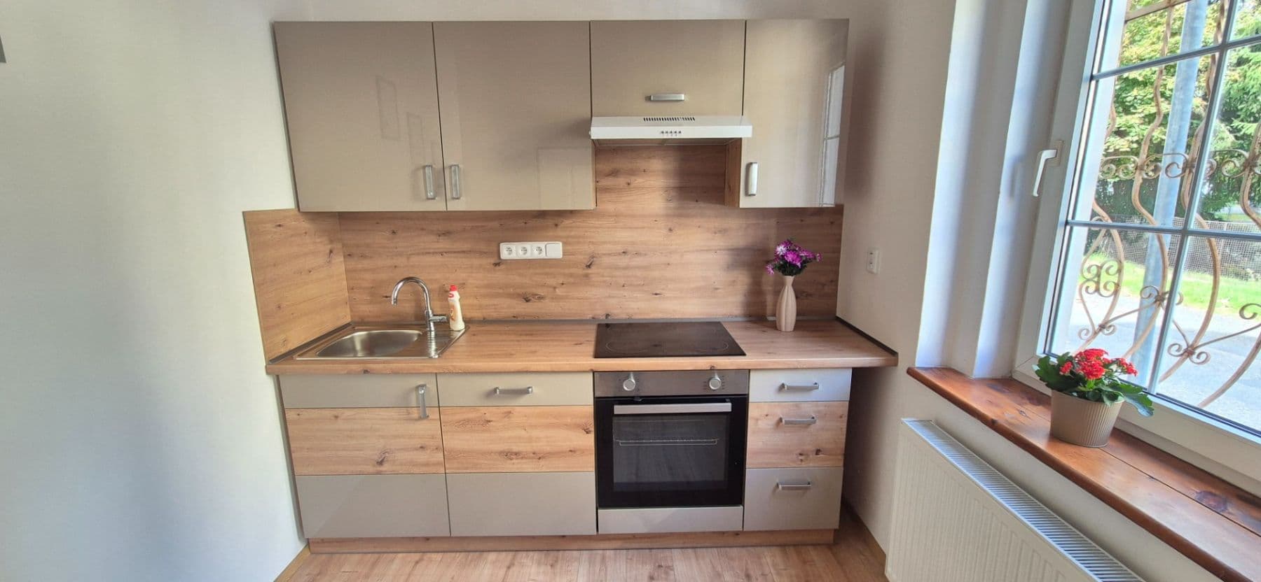 Pronájem bytu 3+1 76 m², Husova, Nejdek, Karlovarský kraj Pronájem bytu 3+1 76 m², Husova, Nejdek, Karlovarský kraj