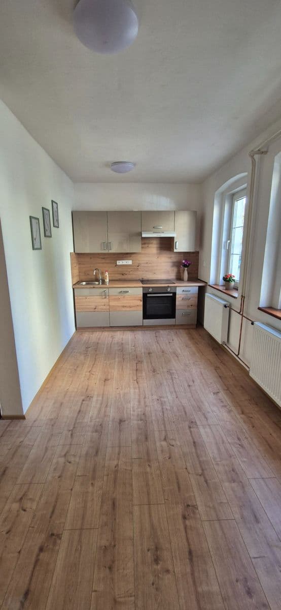 Pronájem bytu 3+1 76 m², Husova, Nejdek, Karlovarský kraj Pronájem bytu 3+1 76 m², Husova, Nejdek, Karlovarský kraj
