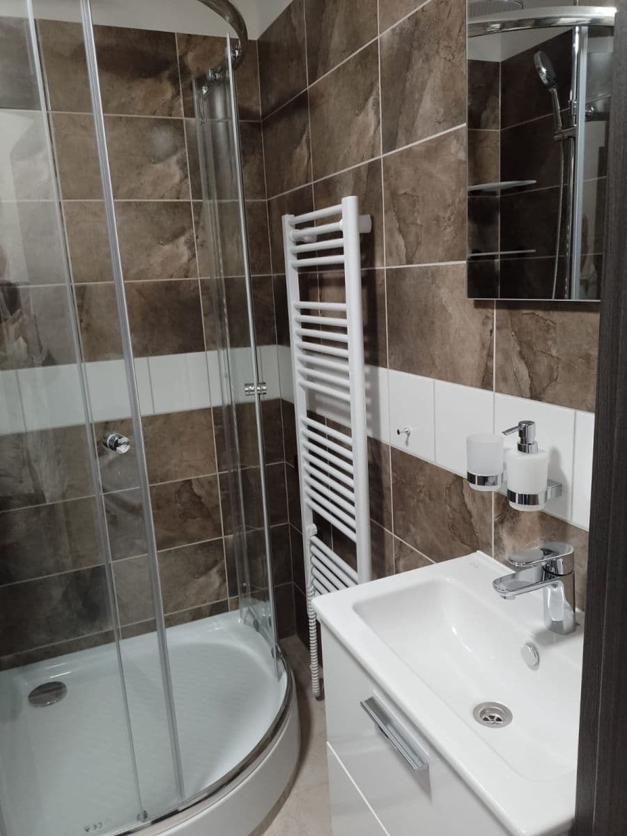 Pronájem bytu 2+kk 45 m², SNP, Vimperk, Jihočeský kraj Pronájem bytu 2+kk 45 m², SNP, Vimperk, Jihočeský kraj