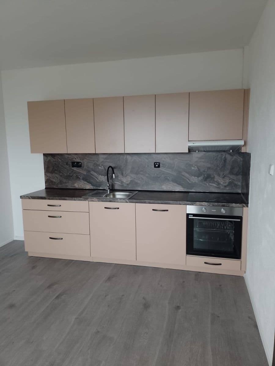Pronájem bytu 2+kk 45 m², SNP, Vimperk, Jihočeský kraj Pronájem bytu 2+kk 45 m², SNP, Vimperk, Jihočeský kraj