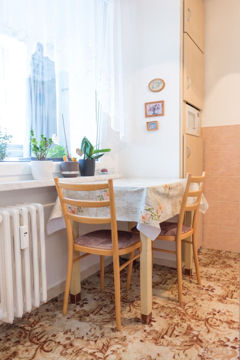 Prodej bytu 2+1 58 m², nábřeží Závodu míru, Pardubice, Pardubický kraj Prodej bytu 2+1 58 m², nábřeží Závodu míru, Pardubice, Pardubický kraj