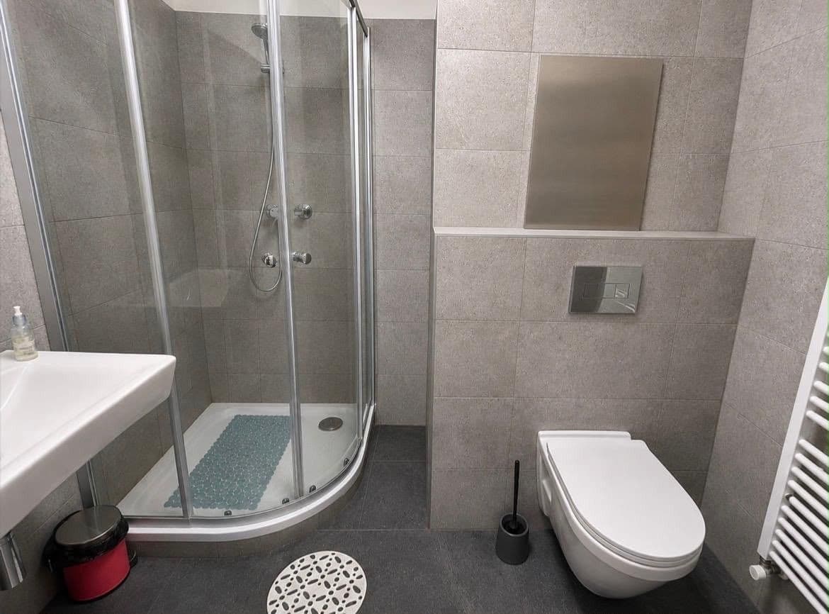 Pronájem bytu 1+kk 36 m², Choceradská, Praha, Praha Pronájem bytu 1+kk 36 m², Choceradská, Praha, Praha