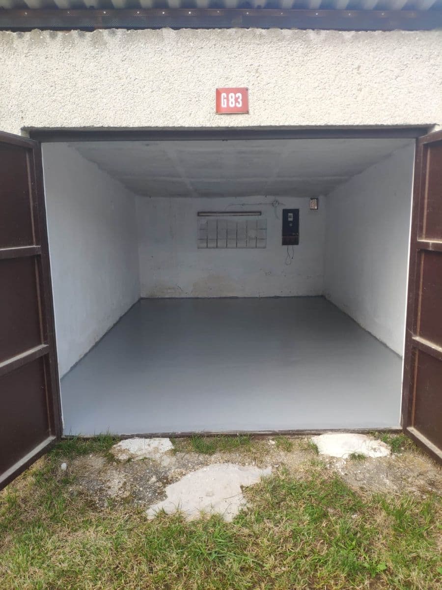 Prodej garáže 23 m², Tlučná, Plzeňský kraj Prodej garáže 23 m², Tlučná, Plzeňský kraj
