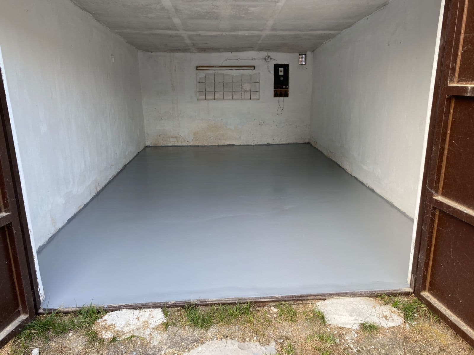 Prodej garáže 23 m², Tlučná, Plzeňský kraj Prodej garáže 23 m², Tlučná, Plzeňský kraj