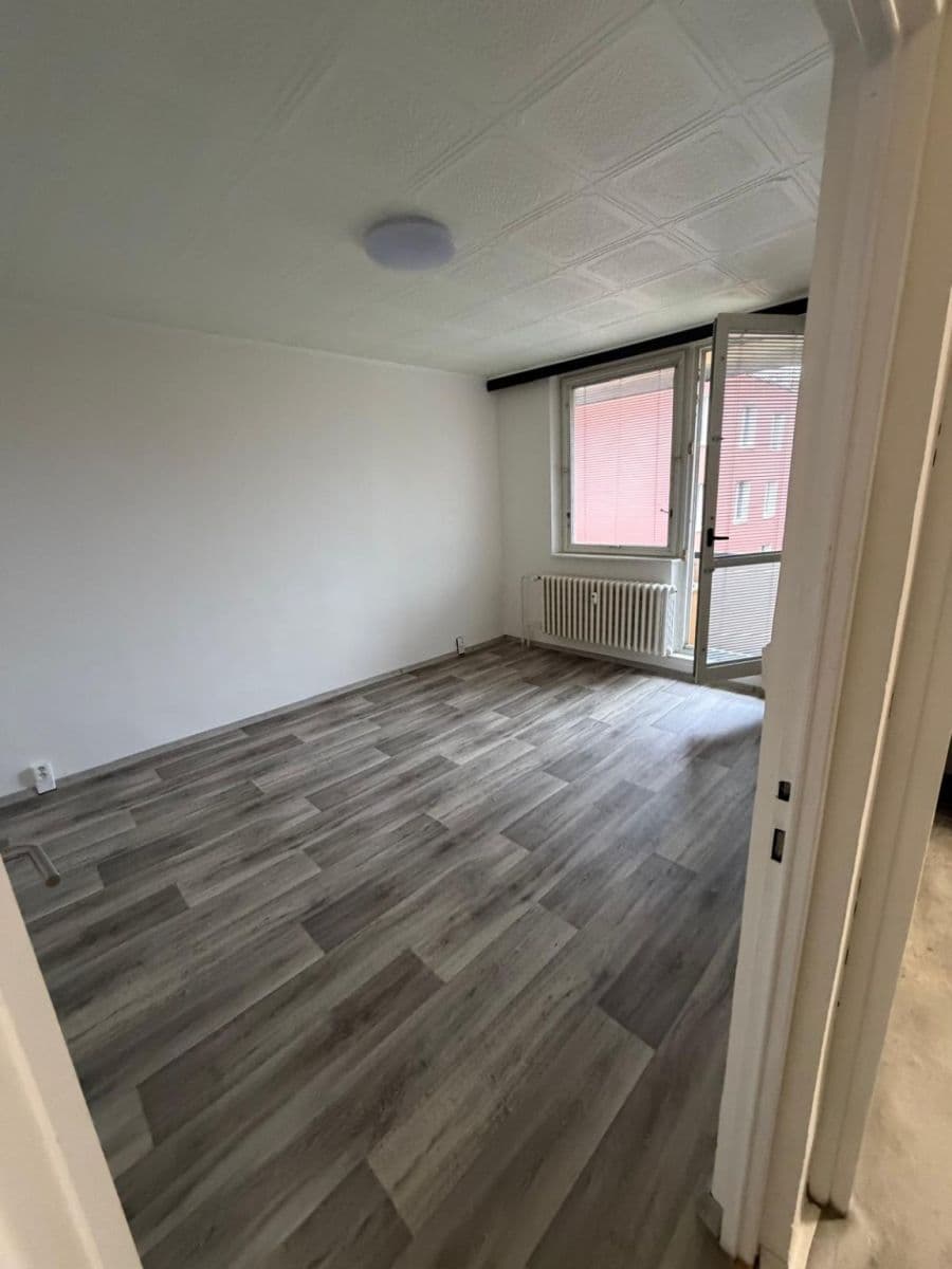 Pronájem bytu 2+1 56 m², Plovdivská, Brno, Jihomoravský kraj Pronájem bytu 2+1 56 m², Plovdivská, Brno, Jihomoravský kraj