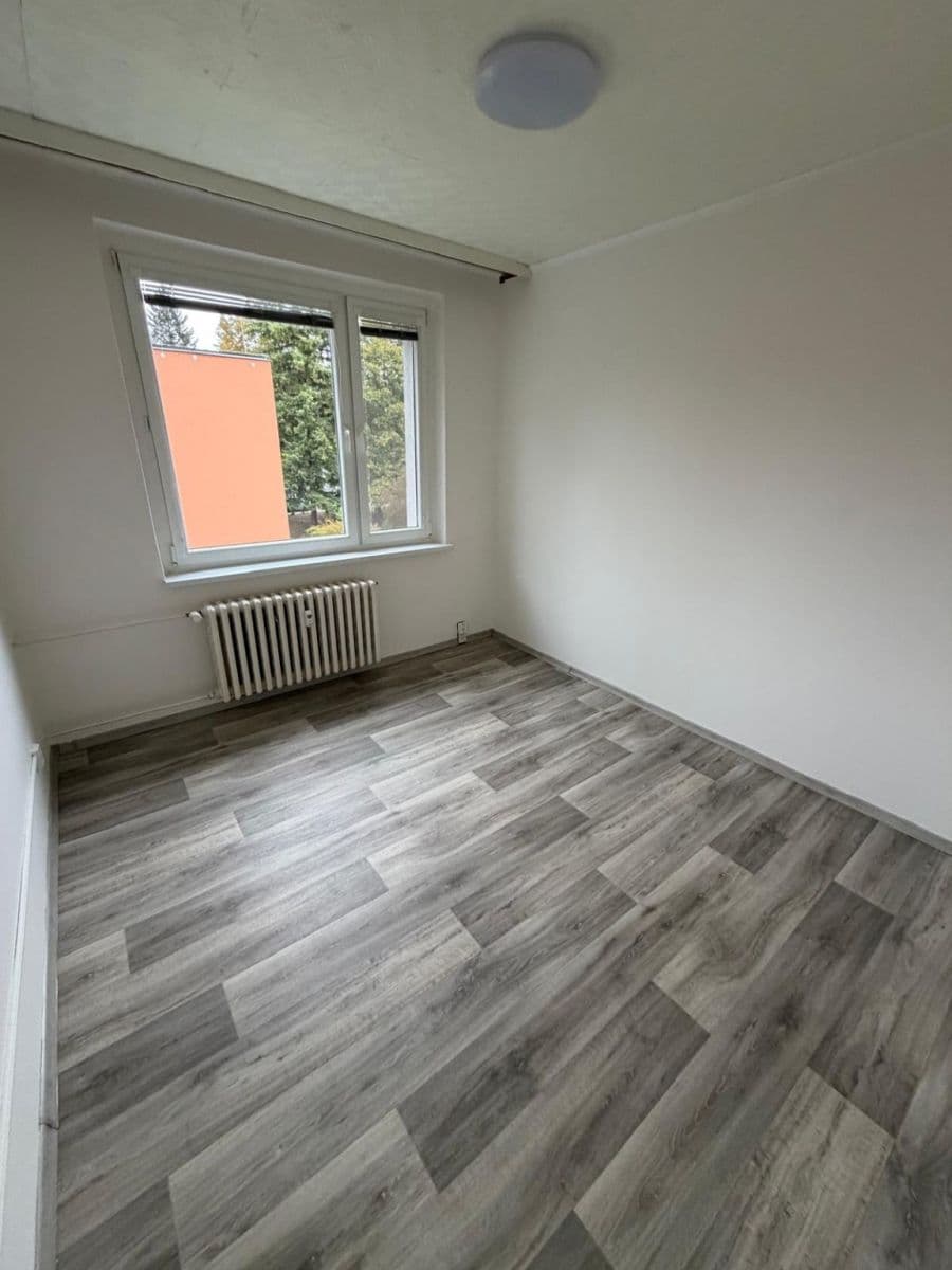 Pronájem bytu 2+1 56 m², Plovdivská, Brno, Jihomoravský kraj Pronájem bytu 2+1 56 m², Plovdivská, Brno, Jihomoravský kraj