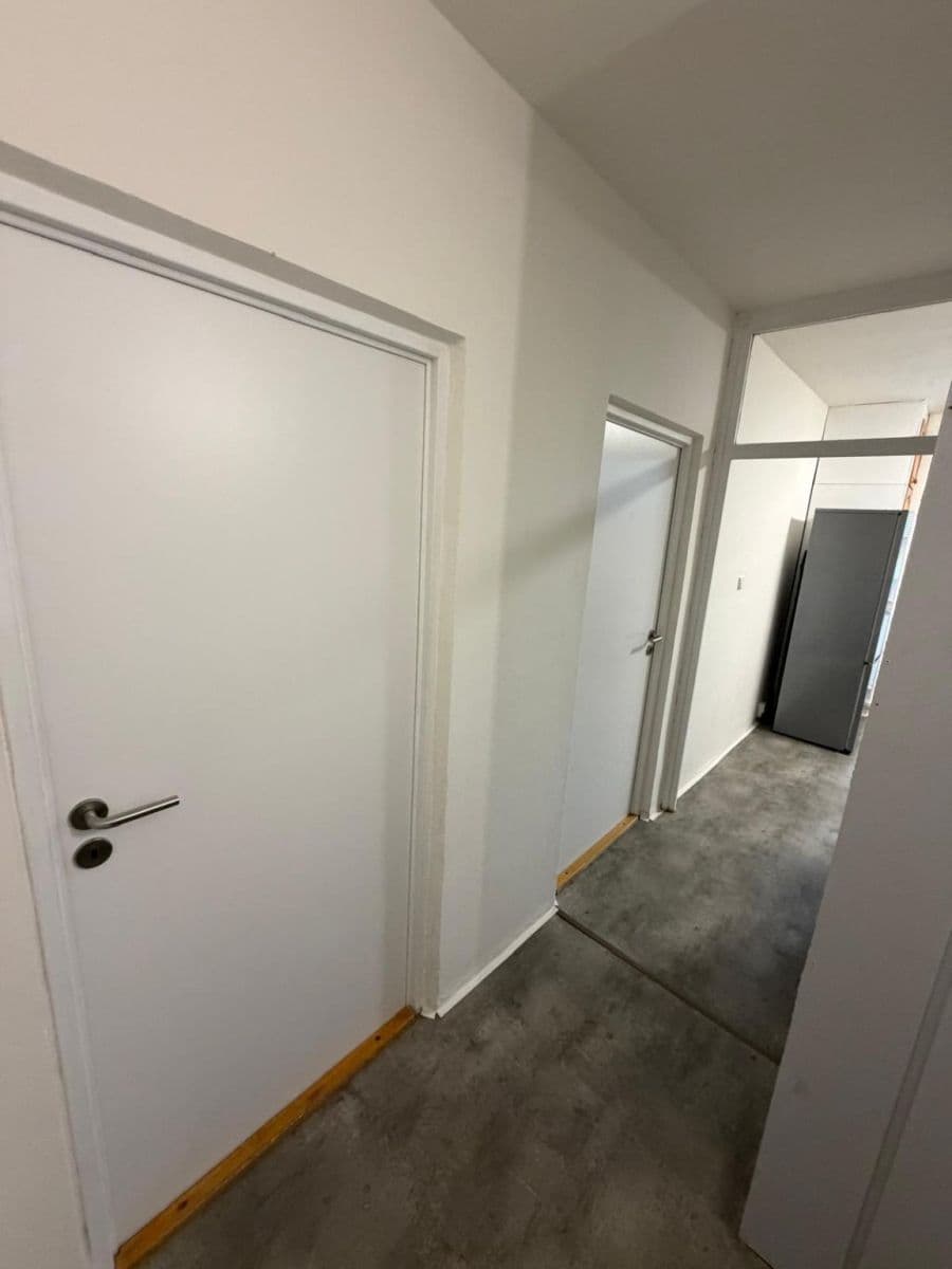 Pronájem bytu 2+1 56 m², Plovdivská, Brno, Jihomoravský kraj Pronájem bytu 2+1 56 m², Plovdivská, Brno, Jihomoravský kraj
