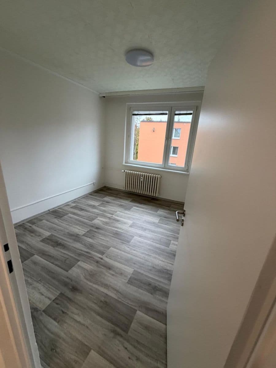 Pronájem bytu 2+1 56 m², Plovdivská, Brno, Jihomoravský kraj Pronájem bytu 2+1 56 m², Plovdivská, Brno, Jihomoravský kraj