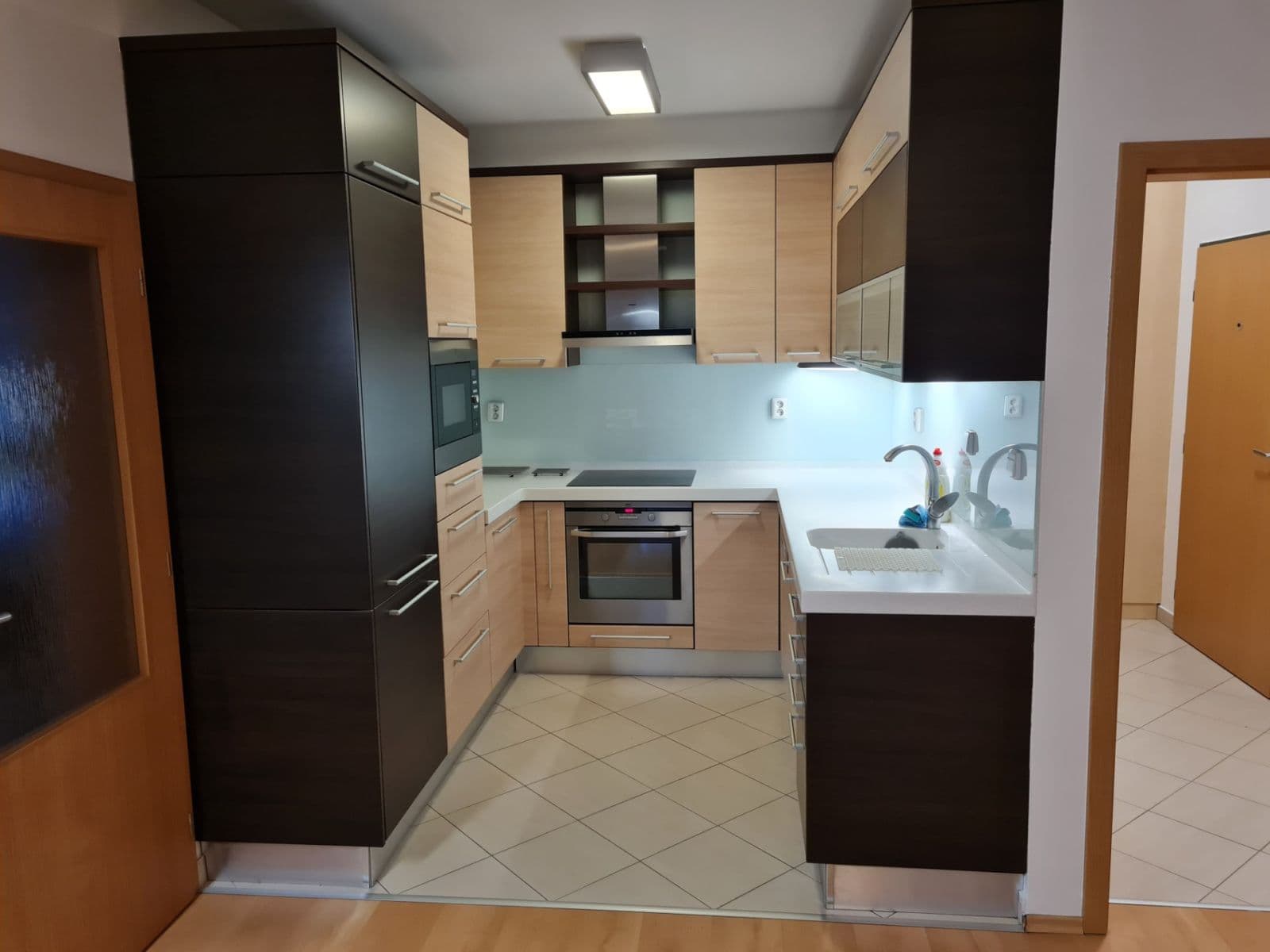 Pronájem bytu 3+kk 84 m², Jana Přibíka, Praha, Praha Pronájem bytu 3+kk 84 m², Jana Přibíka, Praha, Praha