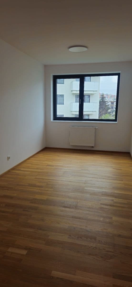 Pronájem bytu 2+kk 50 m², Lesík, Kladno, Středočeský kraj Pronájem bytu 2+kk 50 m², Lesík, Kladno, Středočeský kraj