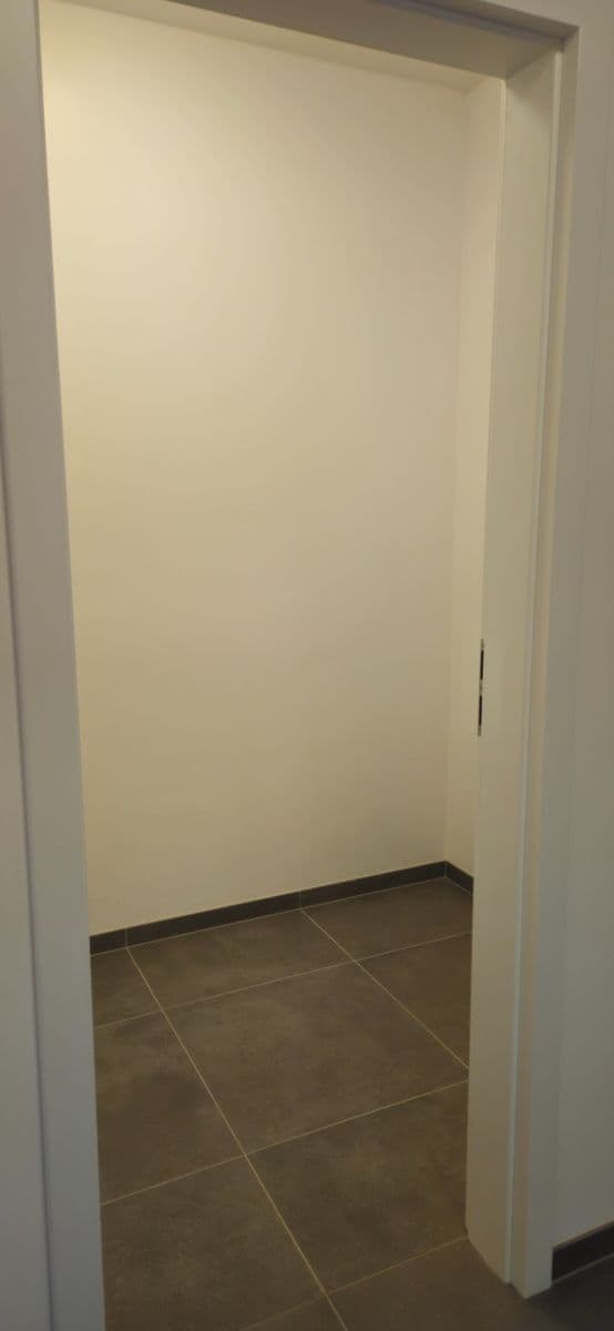 Pronájem bytu 2+kk 50 m², Lesík, Kladno, Středočeský kraj Pronájem bytu 2+kk 50 m², Lesík, Kladno, Středočeský kraj