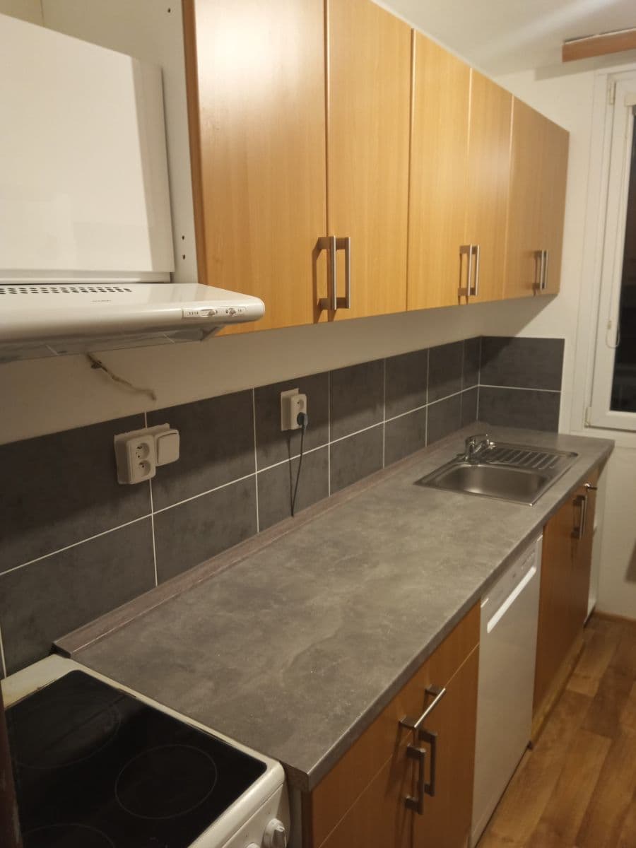 Pronájem bytu 4+1 71 m², U Pentlovky, Praha, Praha Pronájem bytu 4+1 71 m², U Pentlovky, Praha, Praha