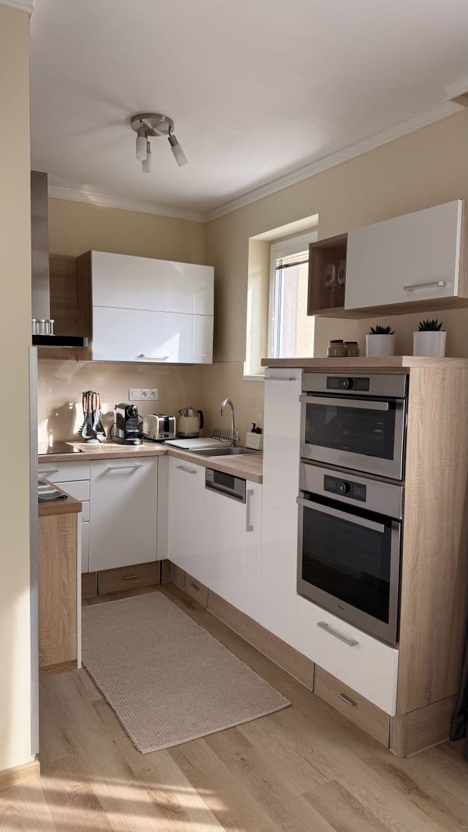 Pronájem bytu 52 m², Miloše Havla, Praha, Praha Pronájem bytu 52 m², Miloše Havla, Praha, Praha
