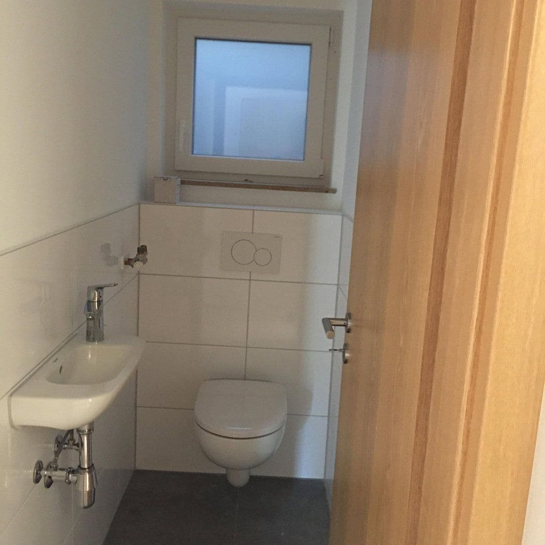 Pronájem bytu 3+1 86 m², Laudenbach, Bavorsko Pronájem bytu 3+1 86 m², Laudenbach, Bavorsko