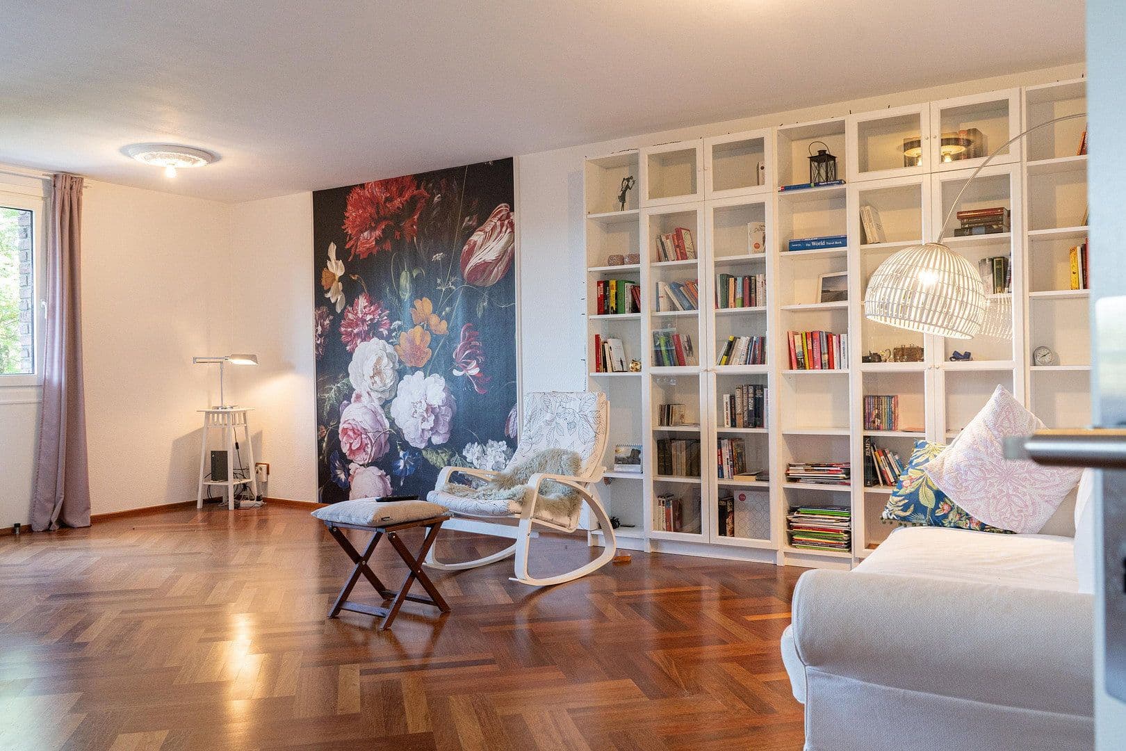 Prodej bytu 4+kk 127 m², Düsseldorf, Severní Porýní-Vestfálsko Prodej bytu 4+kk 127 m², Düsseldorf, Severní Porýní-Vestfálsko